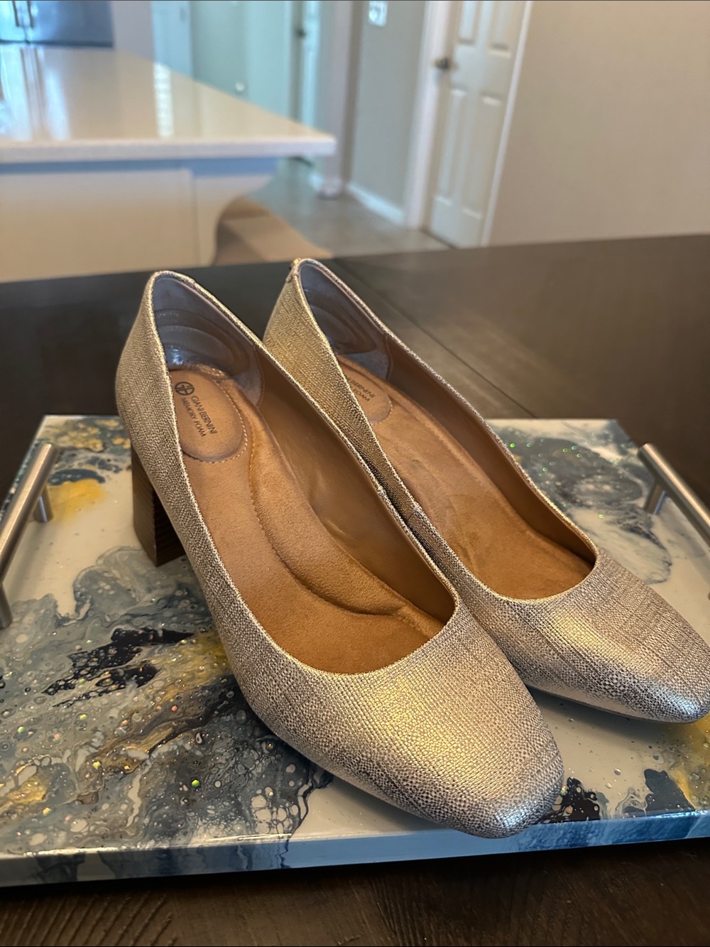 Giani Bernini Metallic Champagne Block Heel Pumps Memory Foam Size 9.5